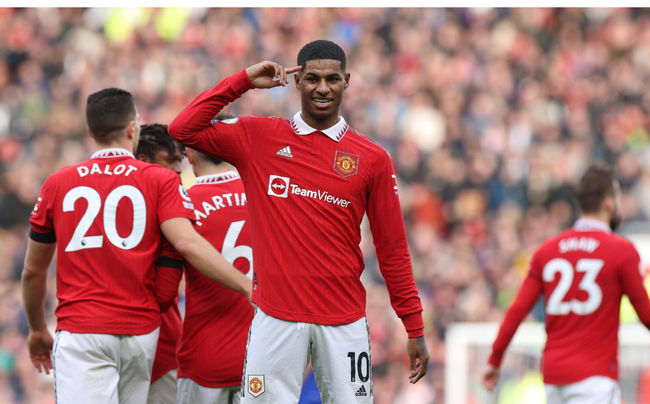 首局轰11-1！孙颖莎4-0横扫大藤沙月 强势晋级女单四强