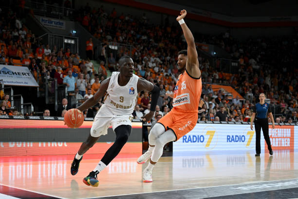 也让我们看 也让我们看